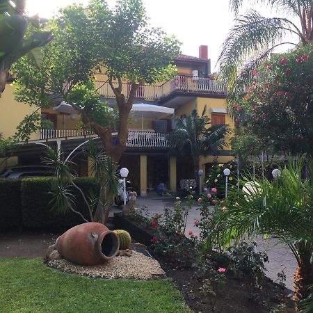 カターニア Casa Delle Roseヴィラ エクステリア 写真