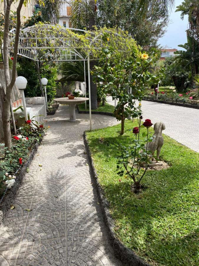 カターニア Casa Delle Roseヴィラ エクステリア 写真